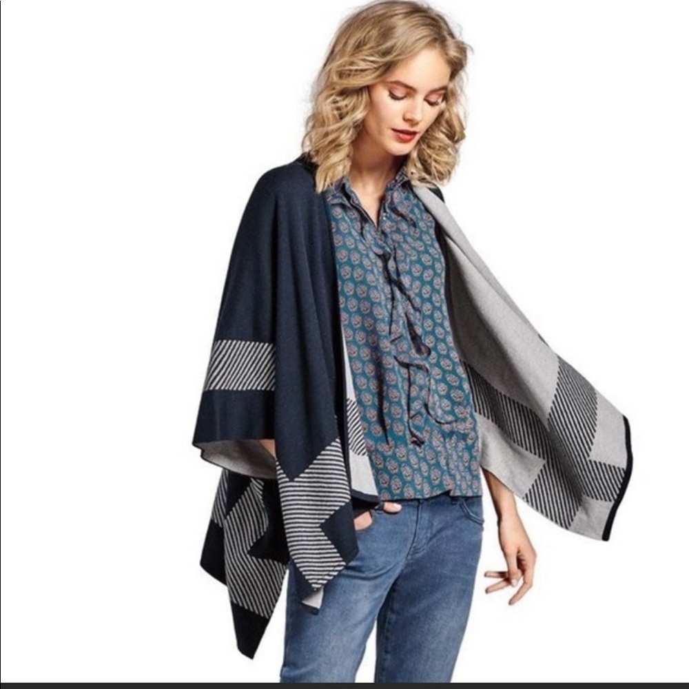 CAbi Medallion Reign Sleeveless Blouse 3275 S